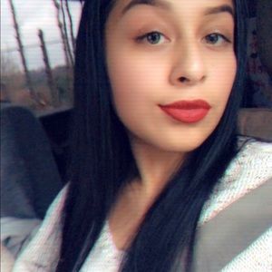 Meet your Posher, Noemi